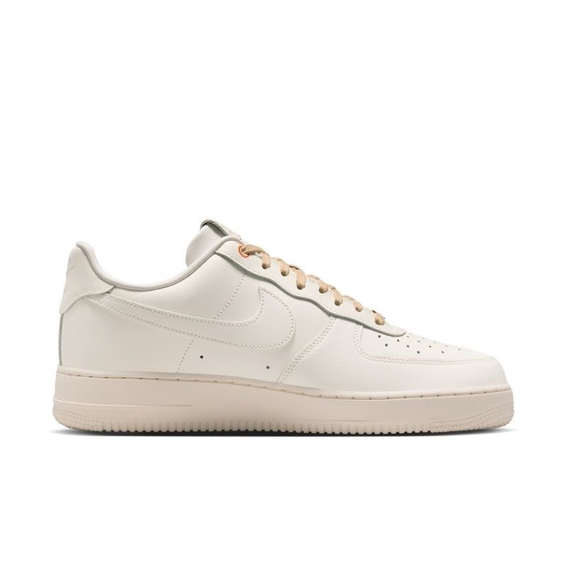 Nike Air Force 1, sentetik der - Nike Shoes Air Force 1 incelemesi ve fiyatı